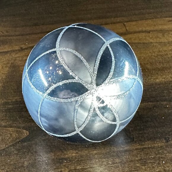 NWOT - 4" Two-tone Gray Christmas Ornament with Silver Glitter Accents - Picture 3 of 4